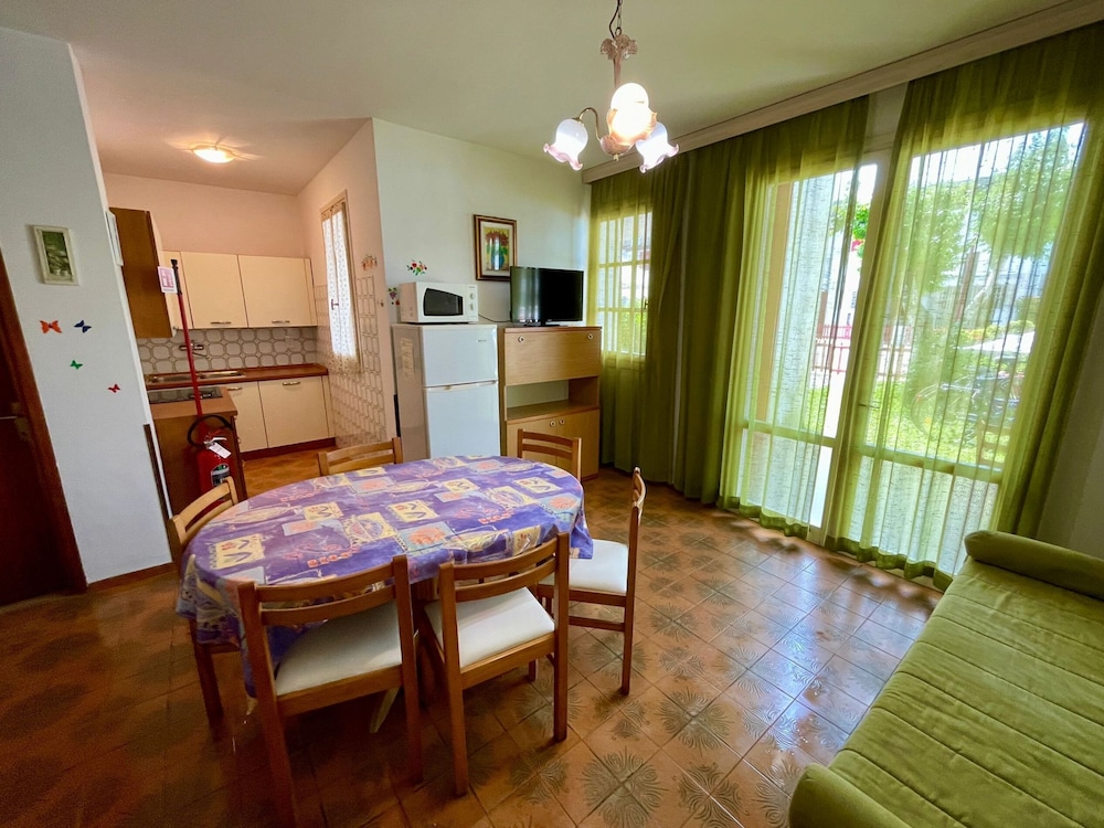 Villa, 3 Bedrooms, Balcony, Pool View