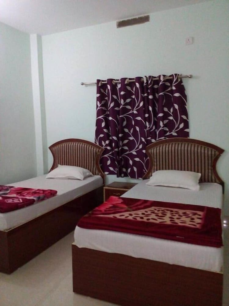 Basic Single Room photo 3