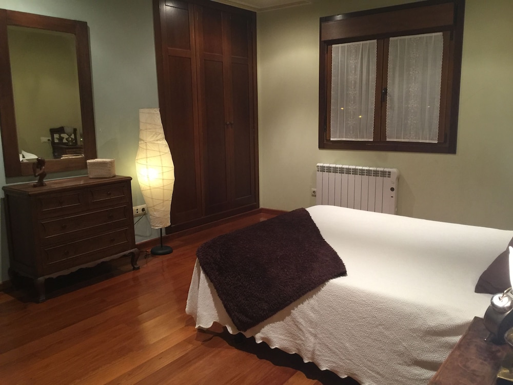 Deluxe Double Room, Private Bathroom - Photo 1