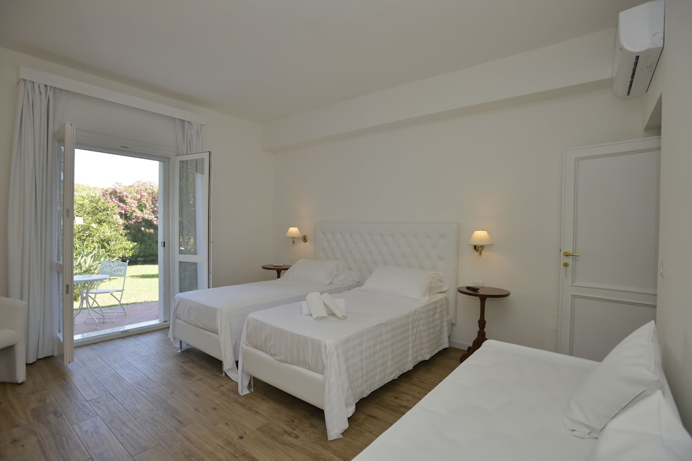 Triple Room, Garden View, Ground Floor