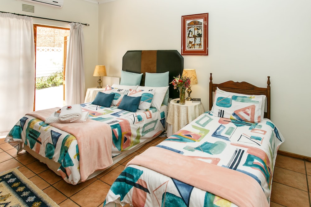 Room 4 photo 1