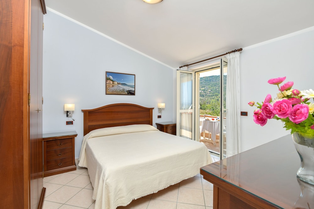 Superior Double Room, Ocean View photo 1