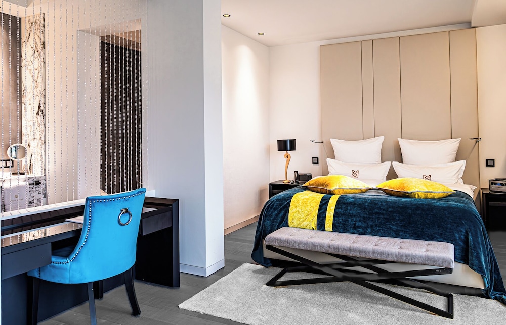 London Suite
