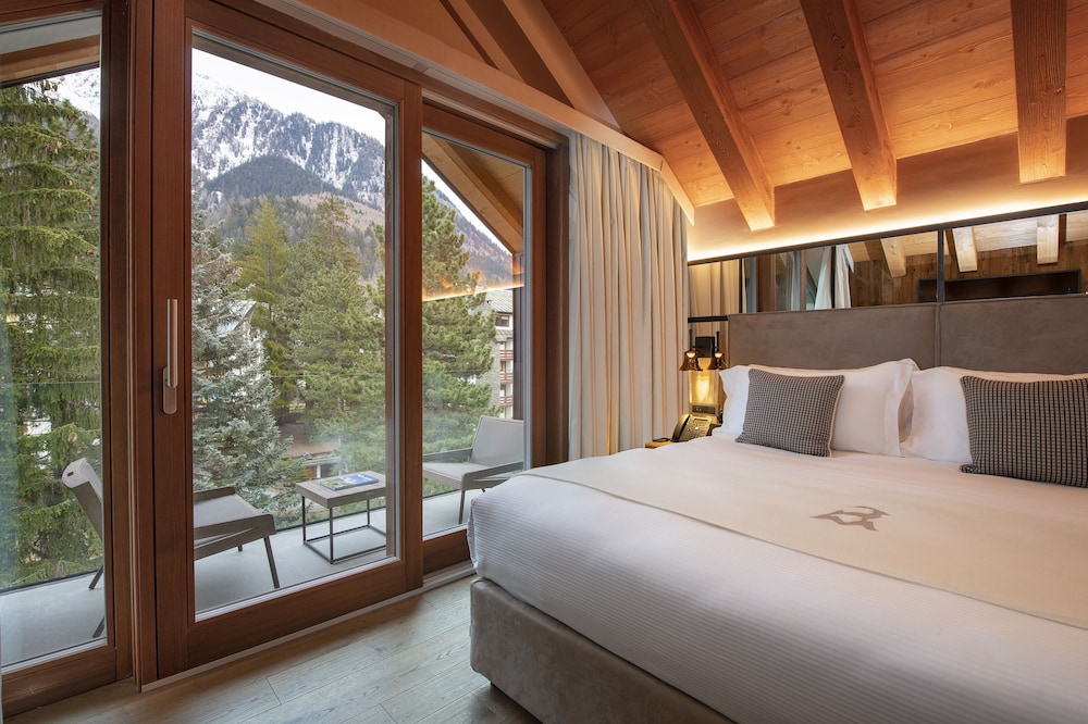 Suite, 1 Bedroom, Mountain View (Rooftop) thumbnail 5
