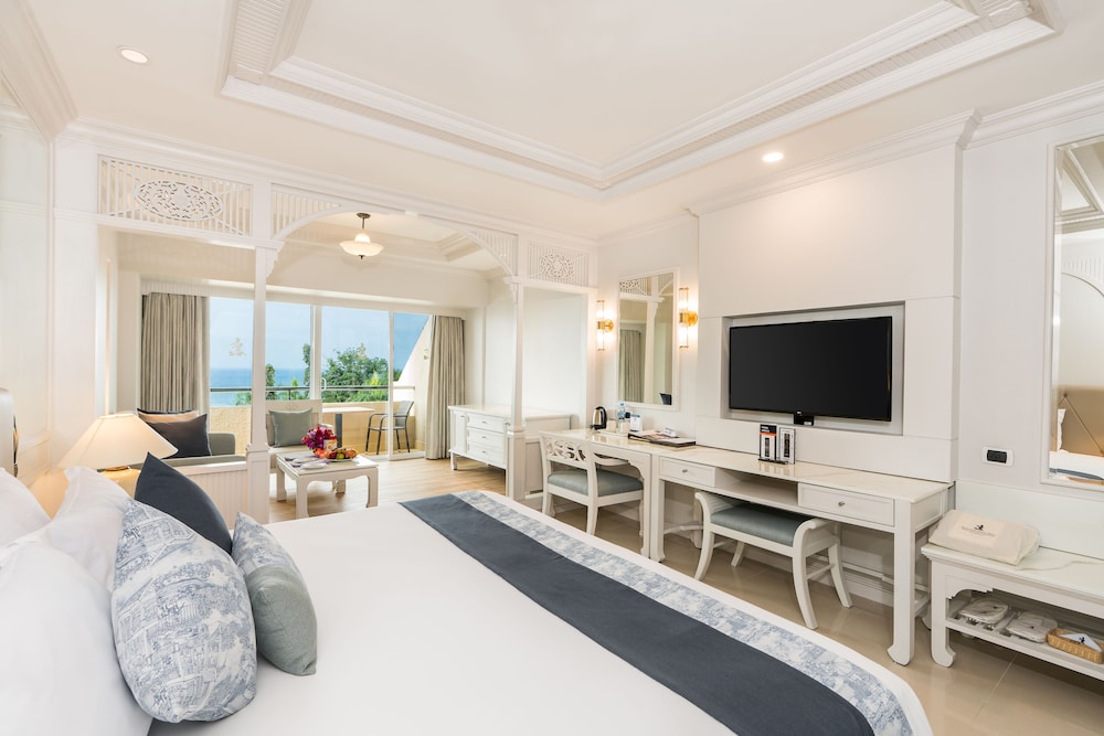 Mini Suite Plus Sea View King Bed - Photo 3
