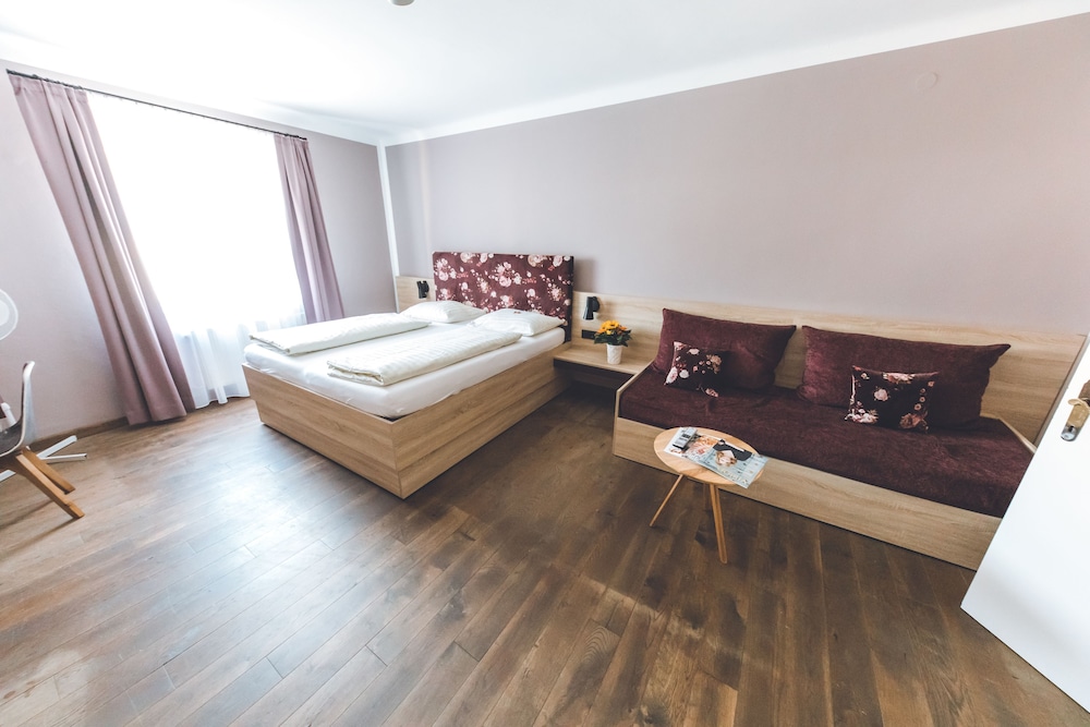 Deluxe Double Room (Plus) - Photo 3