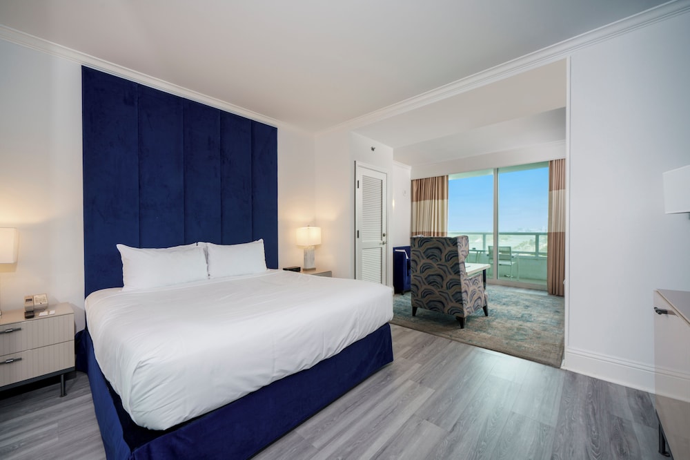 Basic Studio, Balcony, Beach View