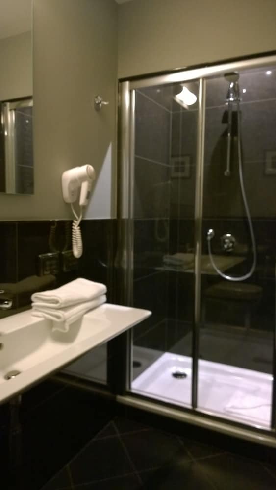 Economy Double or Twin Room - Photo 13