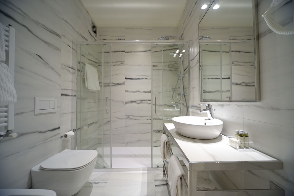 Superior Room - Photo 13