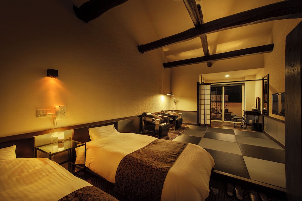 3F Twin Room with Hot Spring Open-Air Bath (Meal in guest room), Pet Friendly, Non Smoking - Photo 1