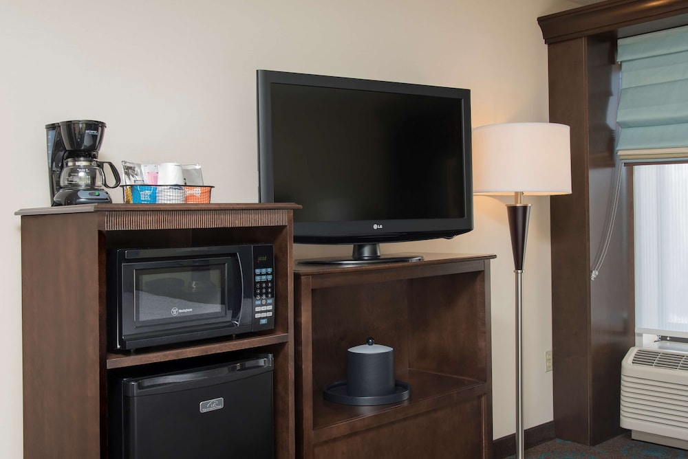 Room, 2 Double Beds, Accessible photo 2