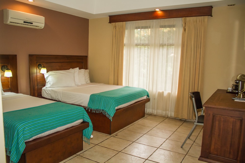 Standard Triple Room, Multiple Beds