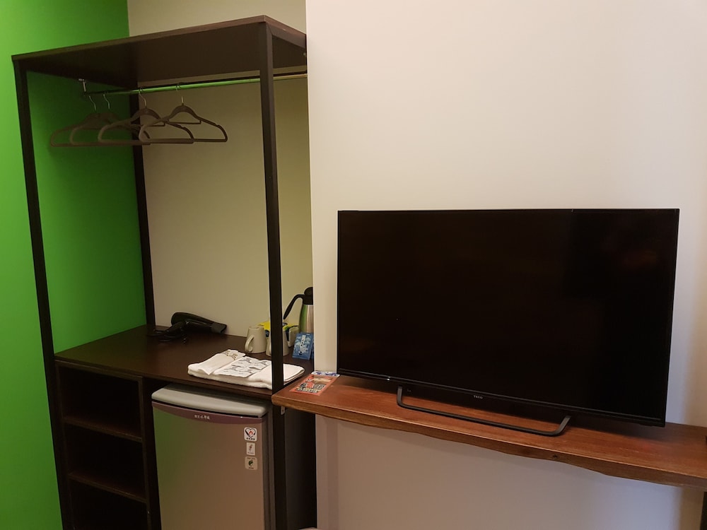 Standard Double Room, 1 King Bed, Accessible photo 2