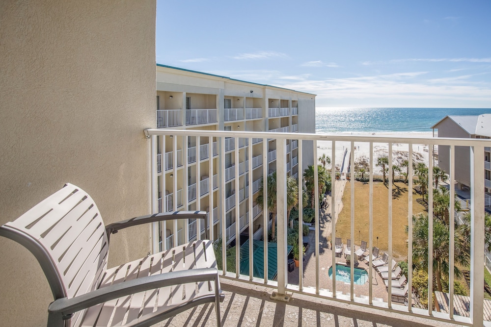 Room, 2 Queen Beds, Beach View photo 3