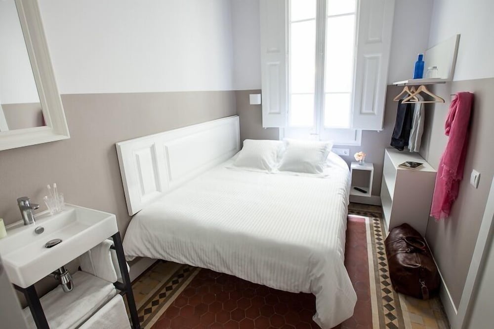 Economy Double Room photo 3