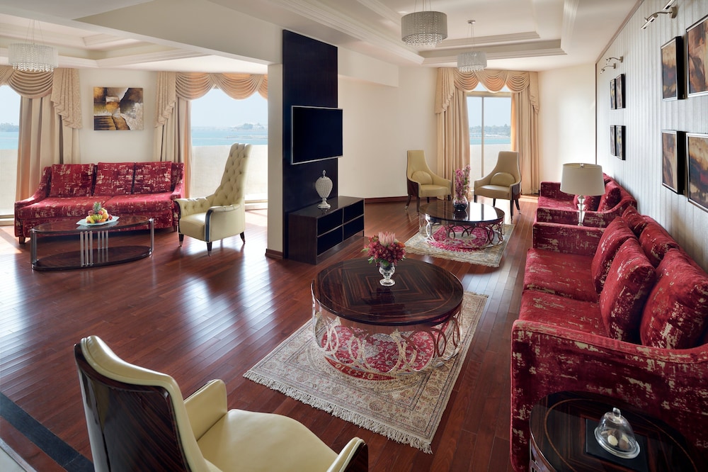 Royal Suite, 1 Twin Bed thumbnail 5