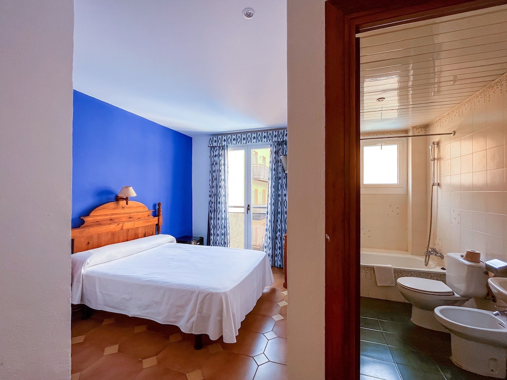 Standard Double Room, Balcony - Photo 14