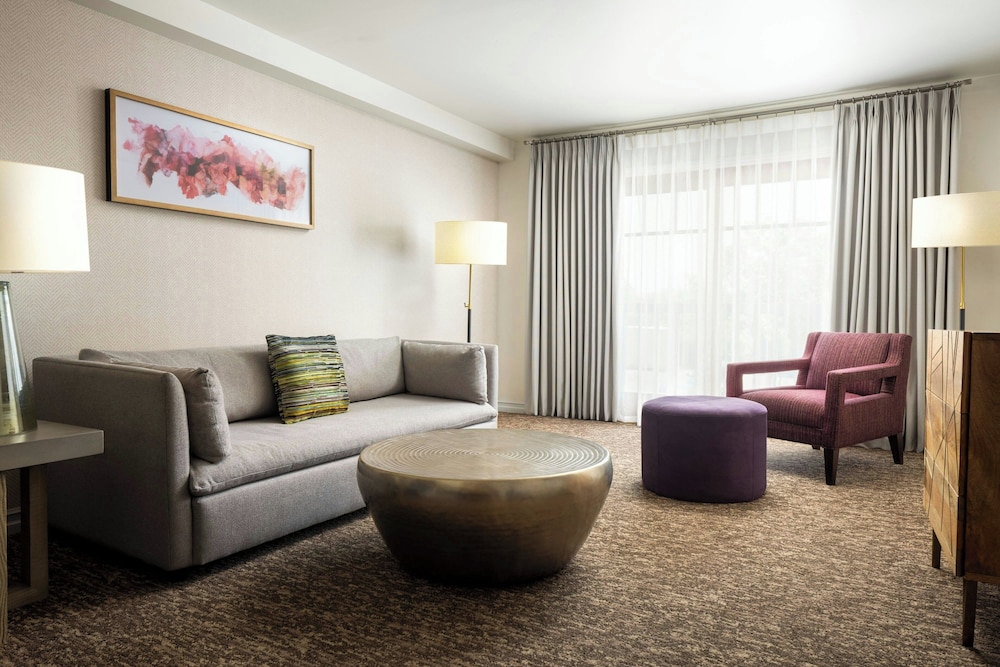 Suite, Multiple Beds - Photo 1