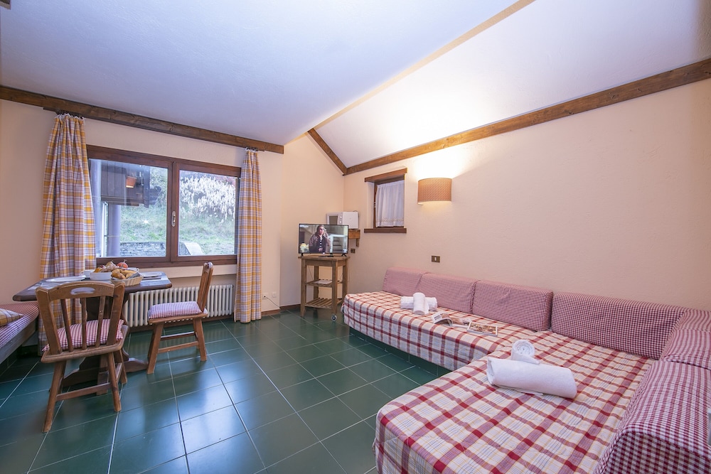 Family Studio, Mountainside (Grange Hike & Ski - 14d Sestriere) photo 1