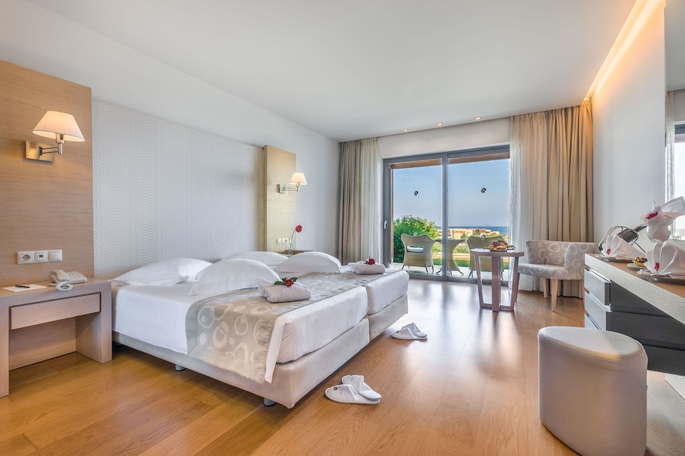 Double Room with Sea View - Photo 7