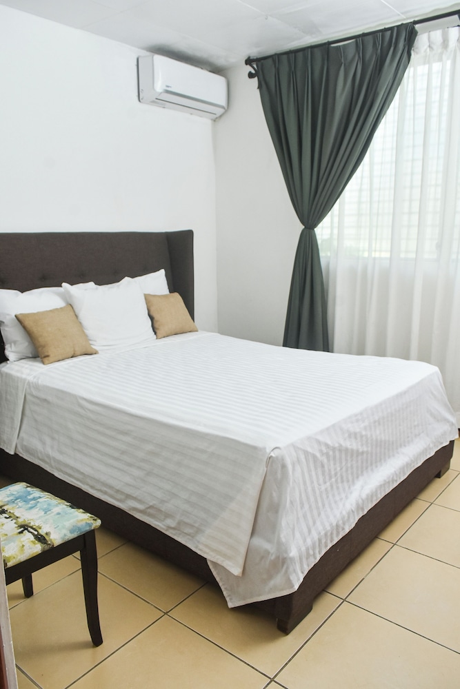 Standard Room photo 2