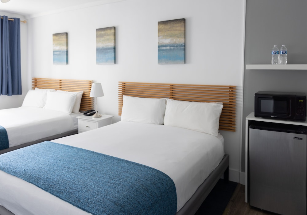 Deluxe Room, 2 Queen Beds - Photo 14