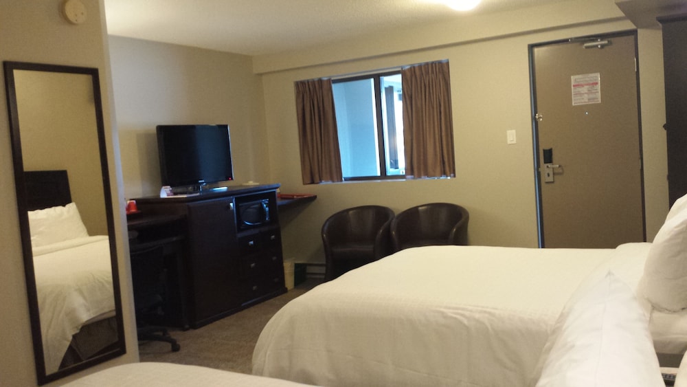 Deluxe Room, 2 Queen Beds - Photo 2