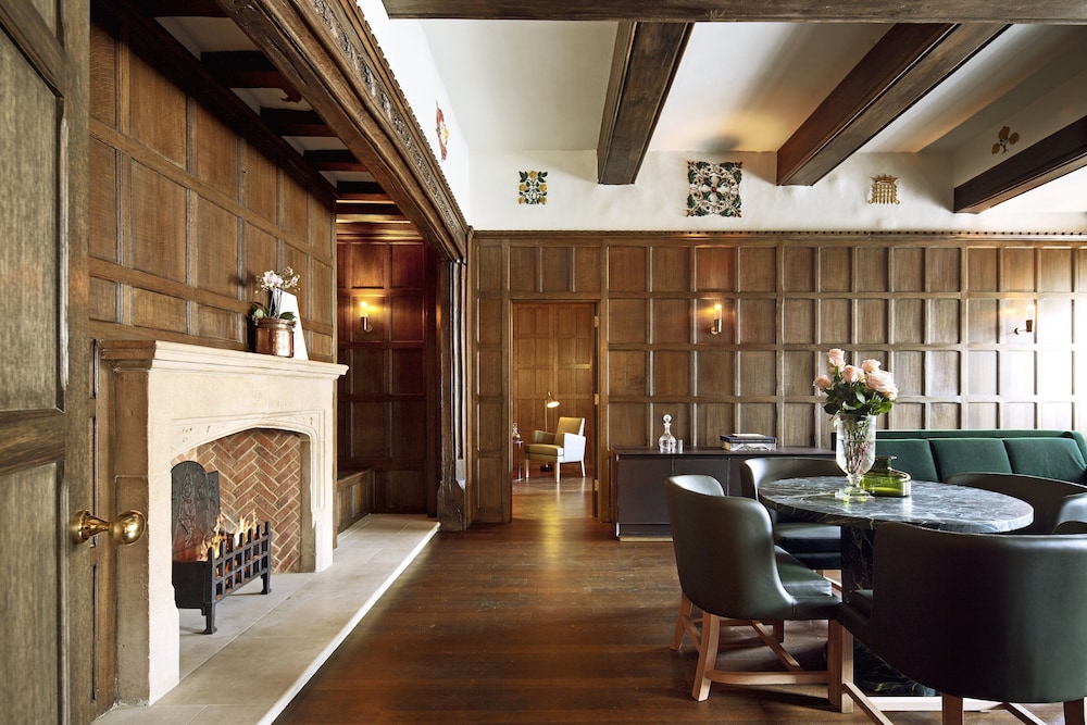 Suite, 2 Bedrooms (Tudor)