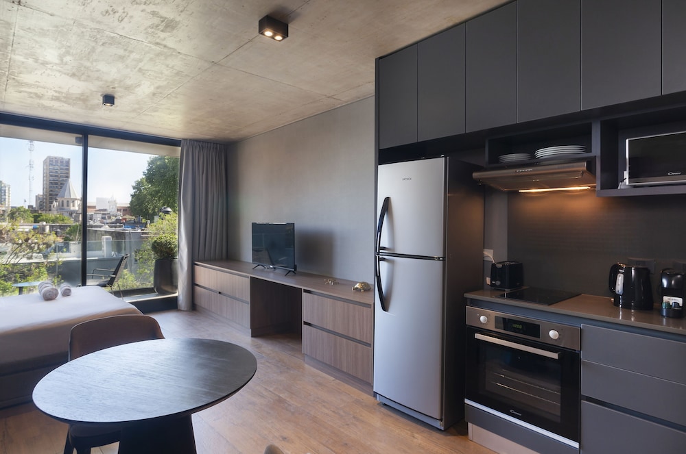 Studio Suite (5)
