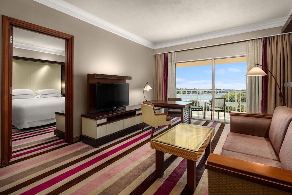 Laguna Suite - Photo 1