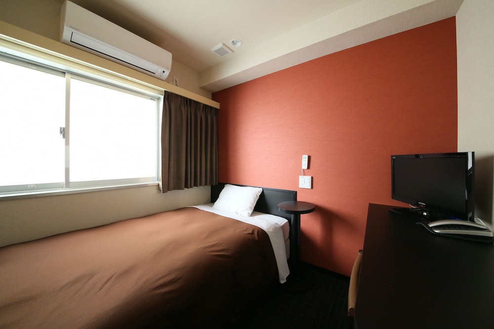 Standard Room, 1 Large Twin Bed, Non Smoking (Room Size 12m² / Bed Size 120cm) photo 2