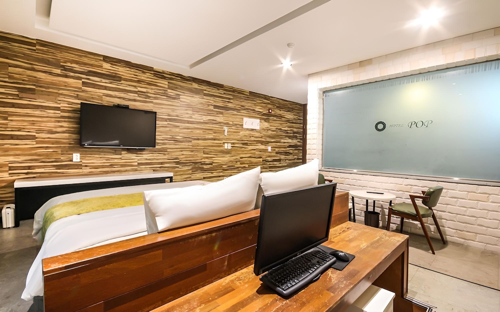 Room (Special Room) - Photo 11