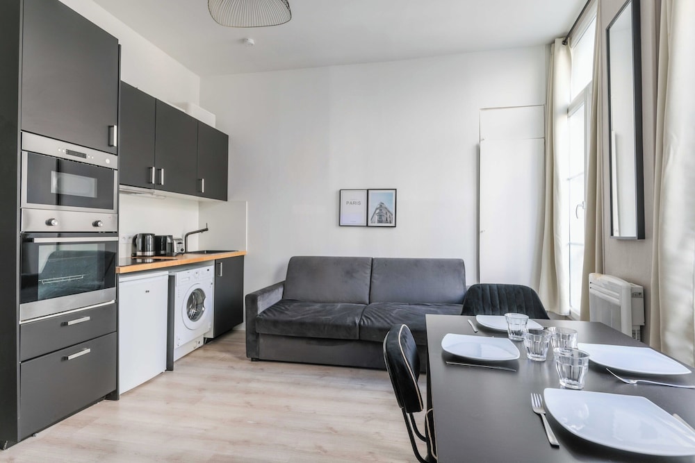 Apartment photo 3