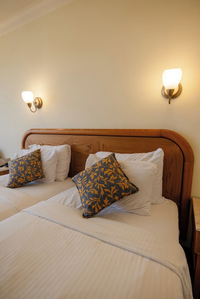 Standard Room - Photo 8