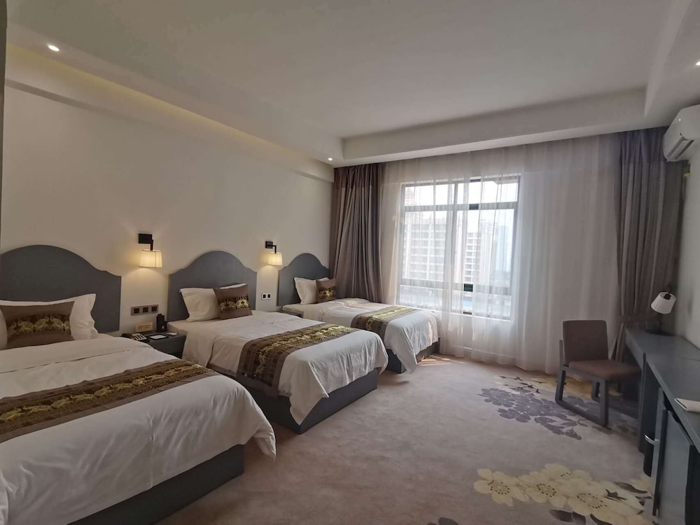 Business Triple Room photo 2