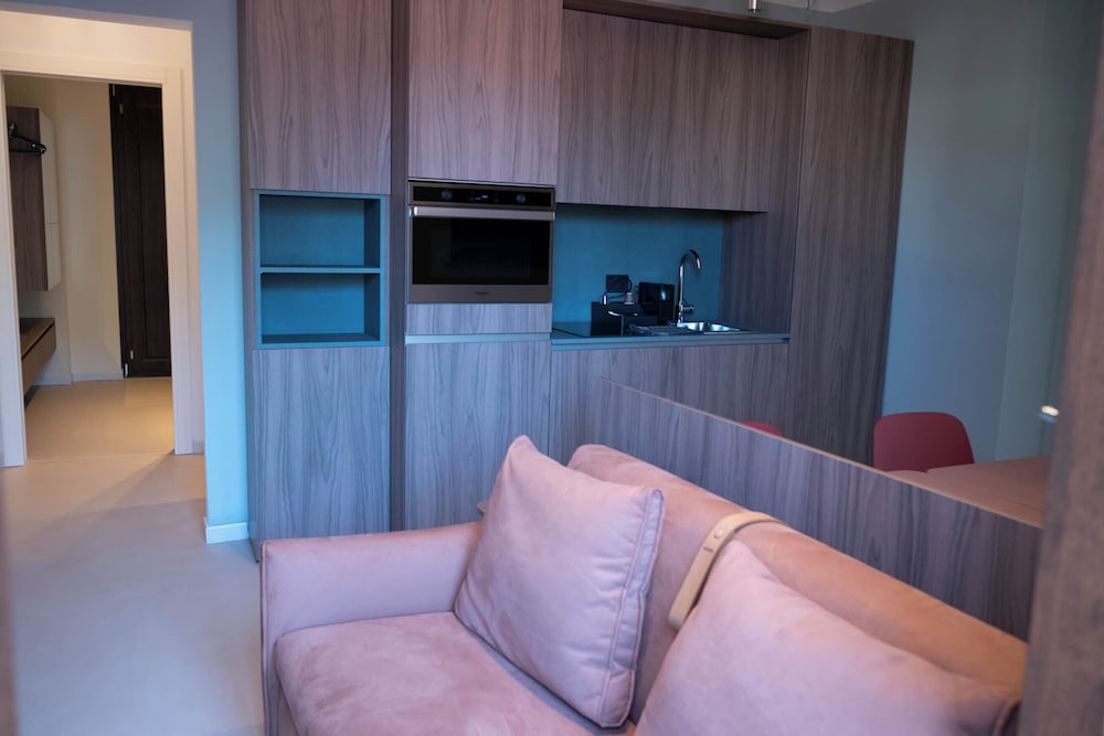 Premium Apartment, 1 Bedroom, Balcony, Courtyard View