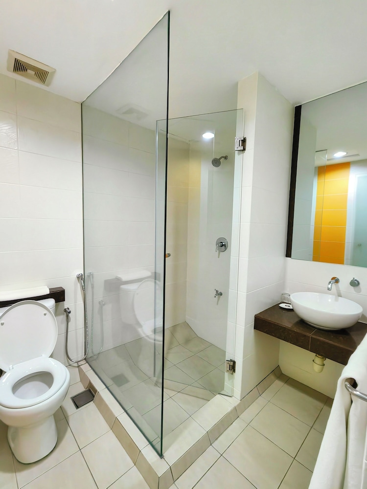 Standard Twin Room, 2 Twin Beds photo 2