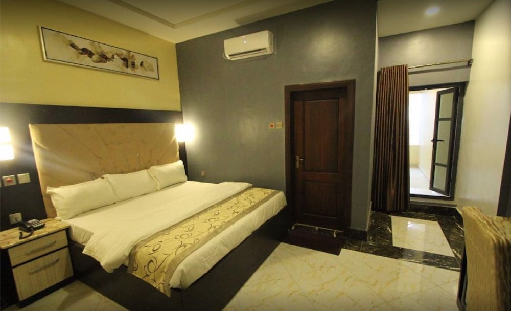 Deluxe Room, 1 Double Bed, Non Smoking photo 1