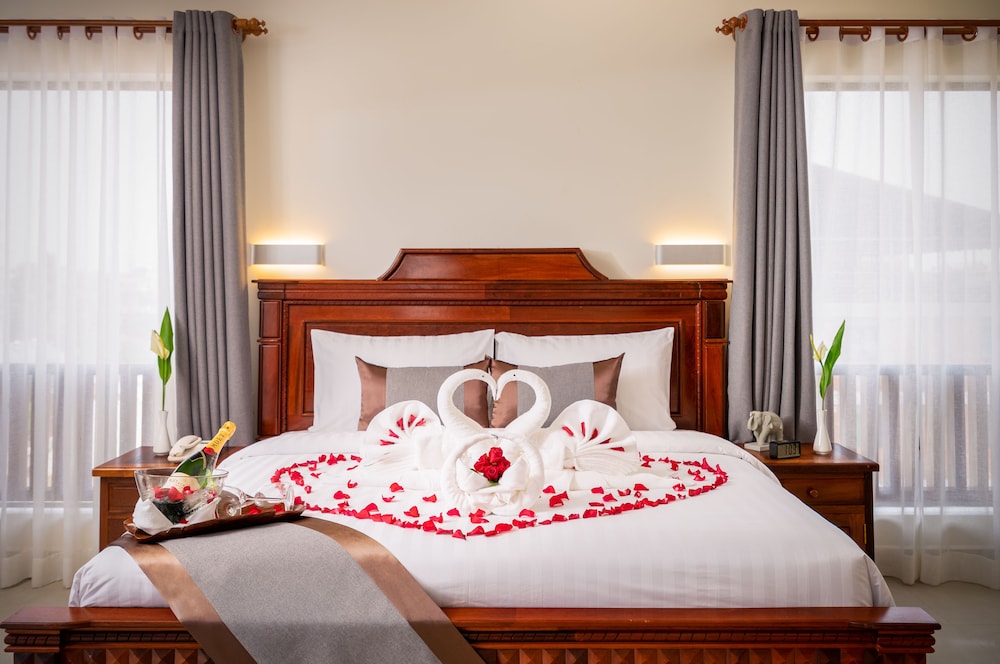 Mony Reach Suite with Balcony - Photo 1
