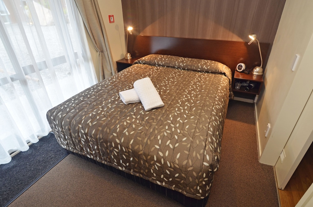 Flash - Packer Double Room (Ensuite) photo 1
