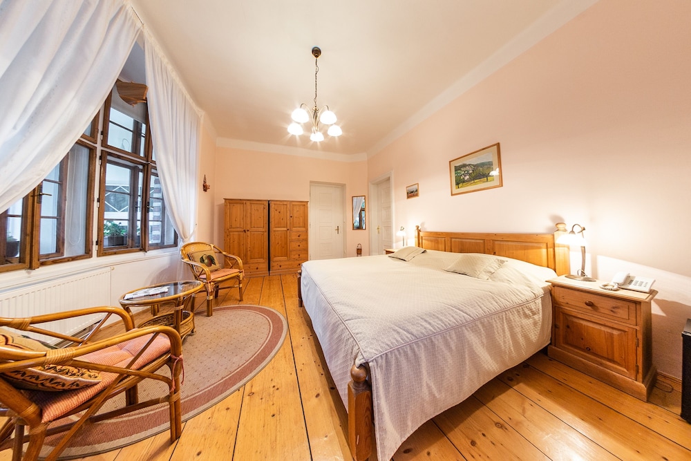 Standard Double Room photo 2