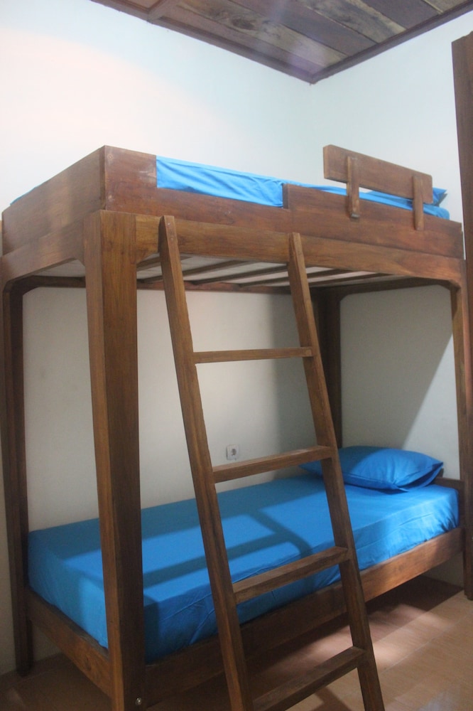 AC room - 4 persons dormitory room photo 3