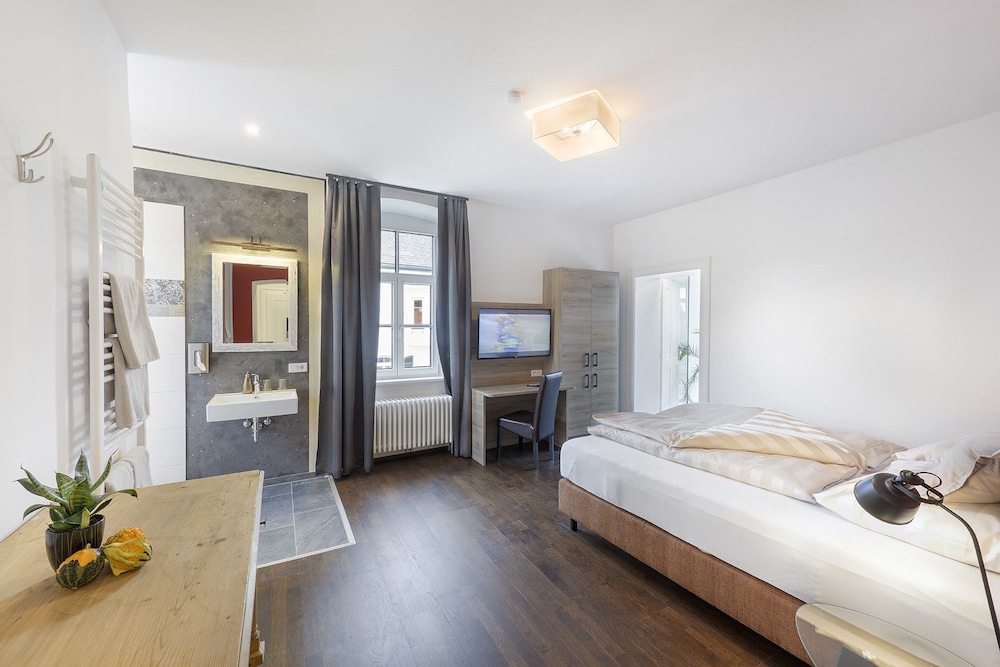 Comfort Suite photo 3