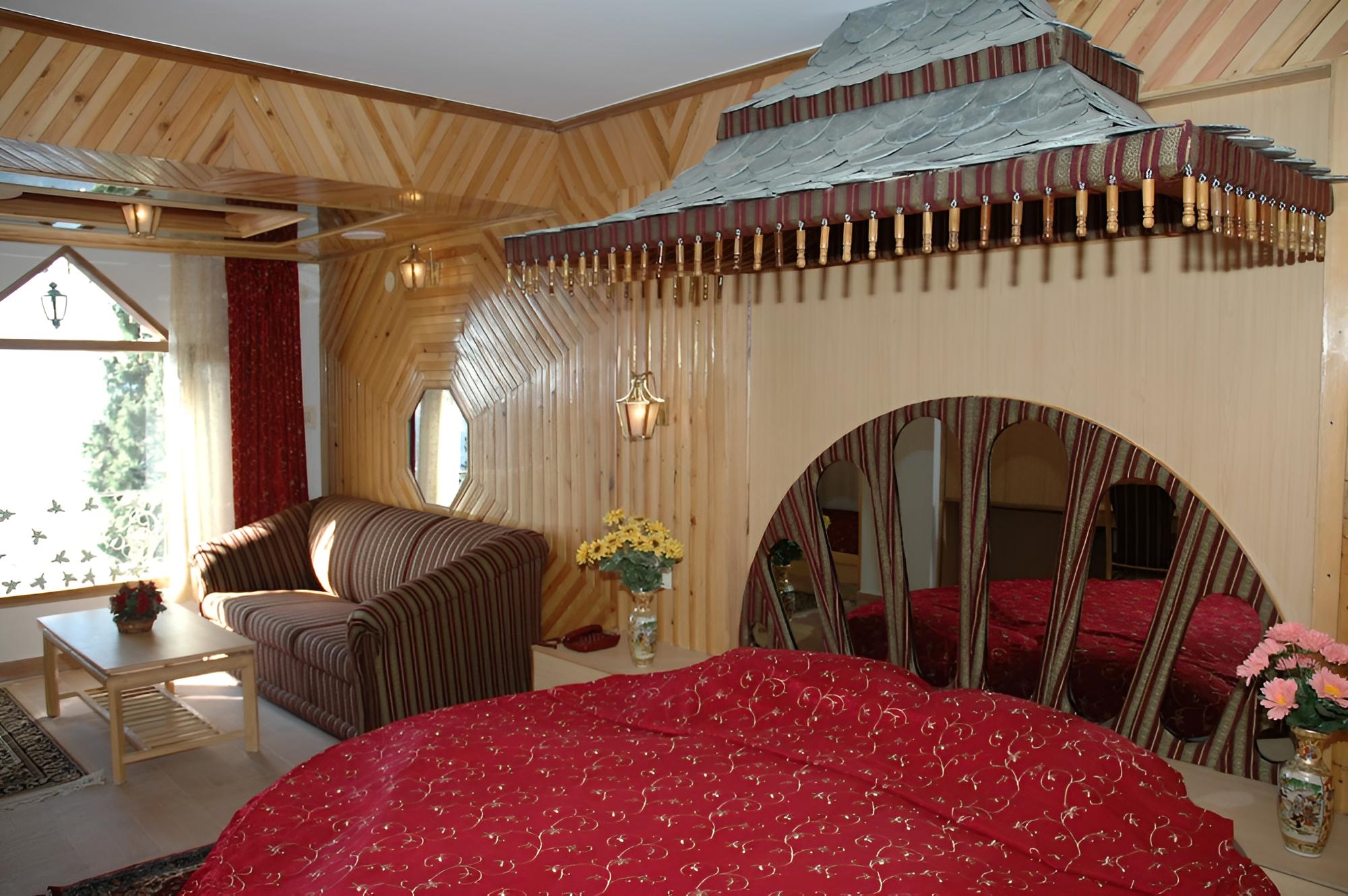 Family Room - Photo 3