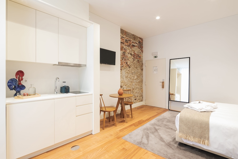 Classic Apartment - Photo 6