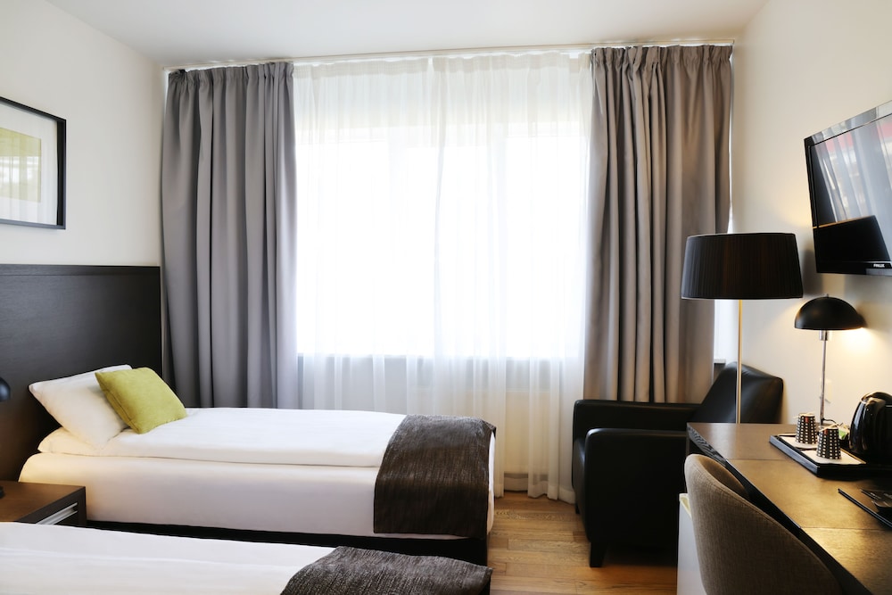 Standard Double or Twin Room photo 2