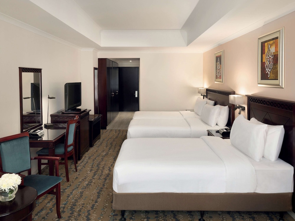 Executive Room, 3 Twin Beds (Haram View) - Photo 9