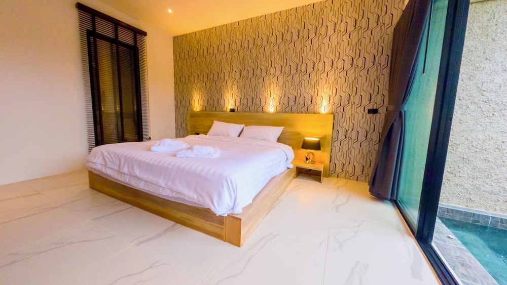 Superior Pool Villa - Photo 2
