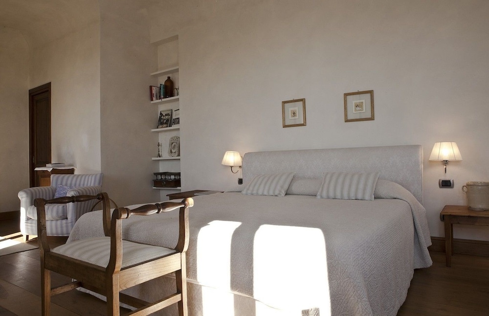Premium Studio Suite photo 3