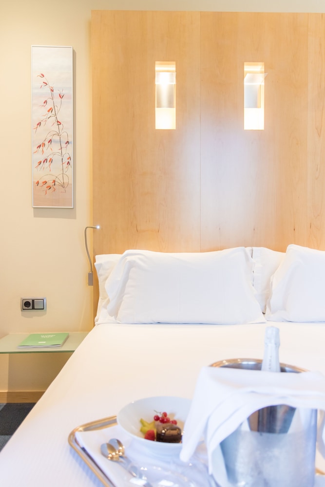 Premium Room - Photo 4